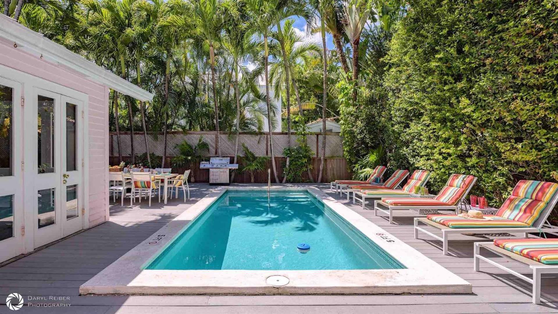 Star Of The Seaport By Last Key Realty Holiday home *