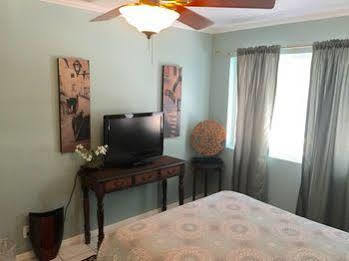 Old Town Suites